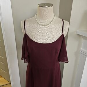 Never worn beautiful floor length maroon dress (prom, bridesmaid, wedding guest)